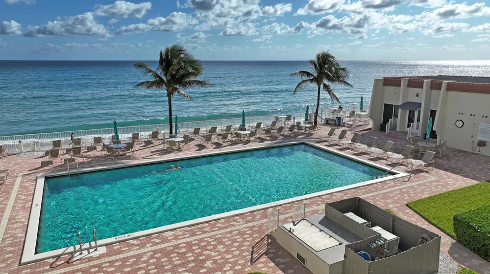 3520 S Ocean Boulevard #L405 South Palm Beach, FL 33480