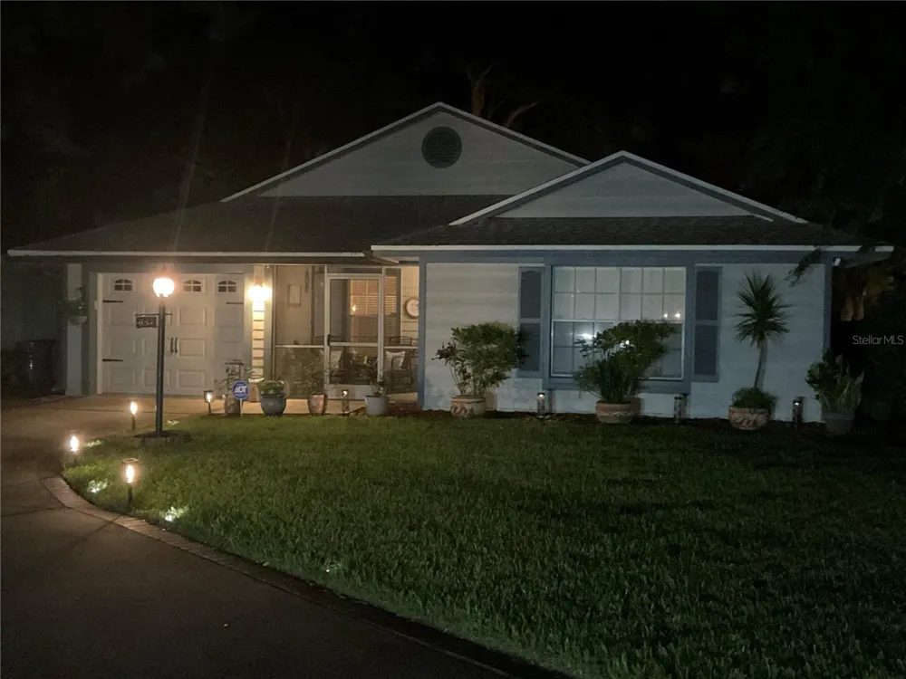 852 FRANKLIN CIRCLE Palm Harbor, FL 34683