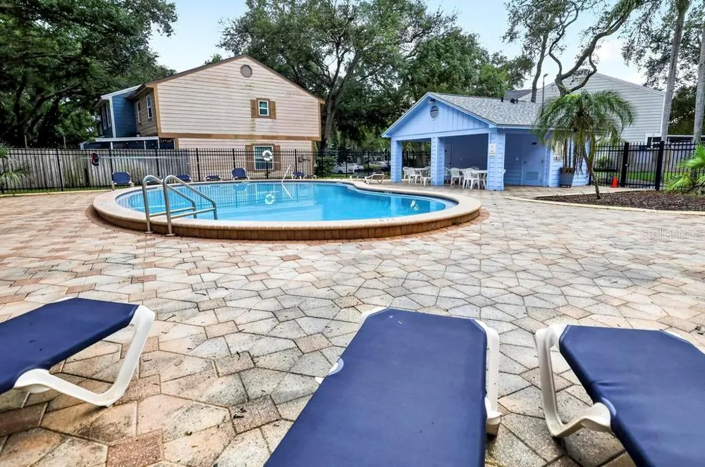 852 FRANKLIN CIRCLE Palm Harbor, FL 34683