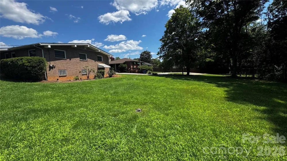 1857 8th Street Drive NE Hickory, NC 28601