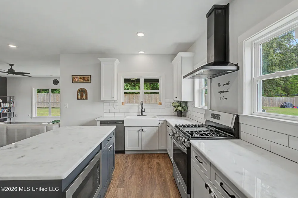 4769 Oyster Bay Cove Horn Lake, MS 38637