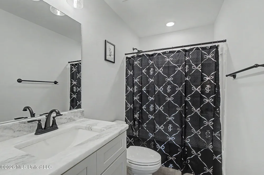 4769 Oyster Bay Cove Horn Lake, MS 38637