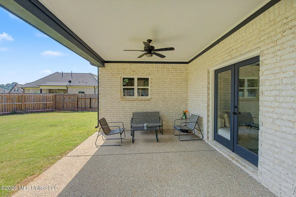 4769 Oyster Bay Cove Horn Lake, MS 38637