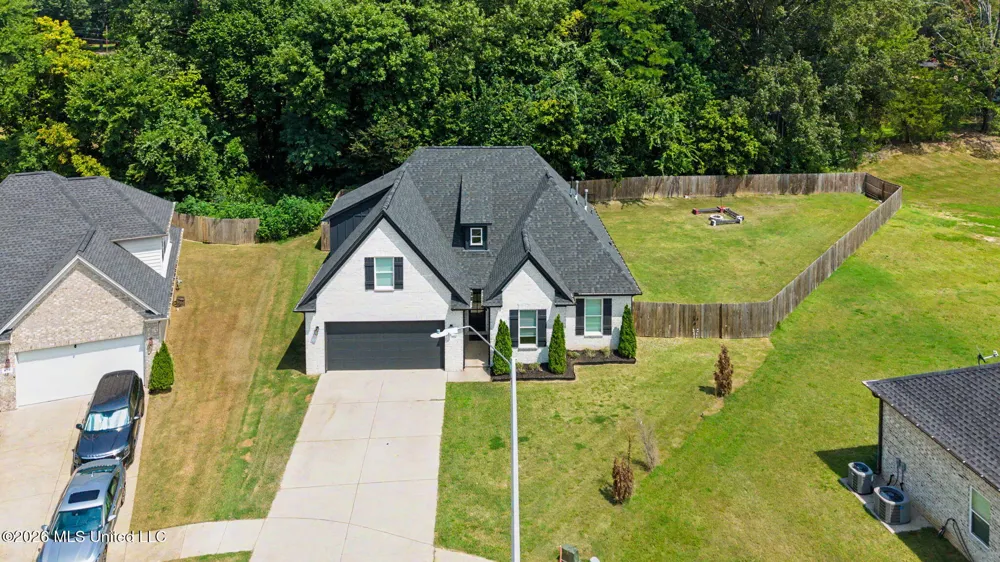 4769 Oyster Bay Cove Horn Lake, MS 38637