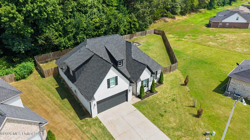 4769 Oyster Bay Cove Horn Lake, MS 38637