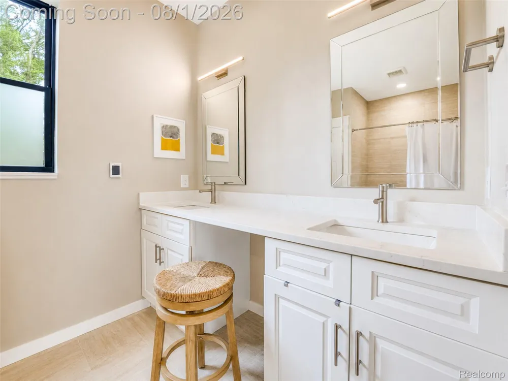 515 River Street Northville City, MI 48167
