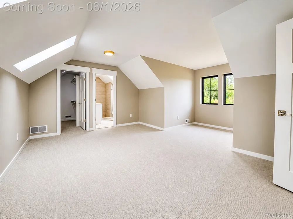 515 River Street Northville City, MI 48167
