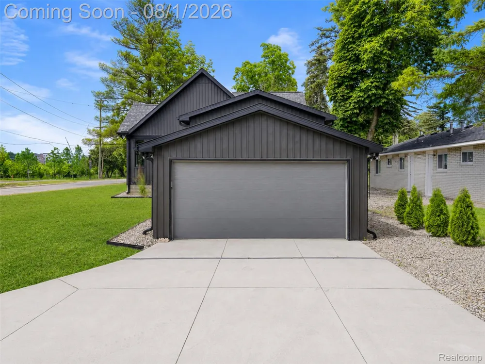 515 River Street Northville City, MI 48167
