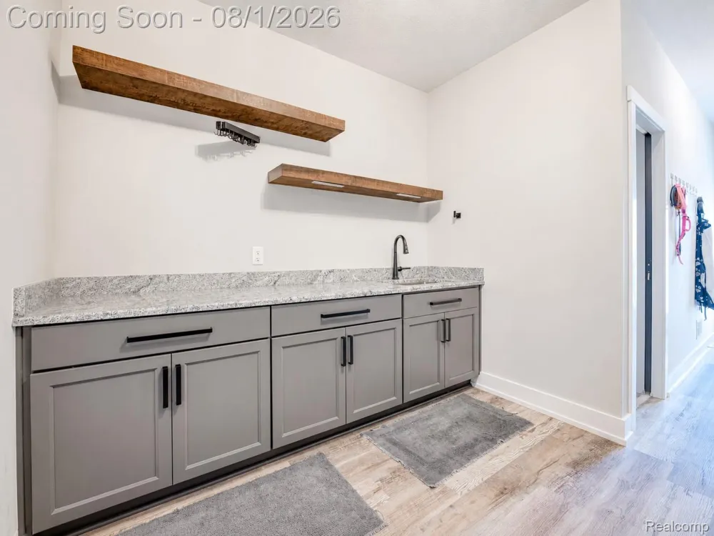 10645 Mark Drive Dexter City, MI 48130