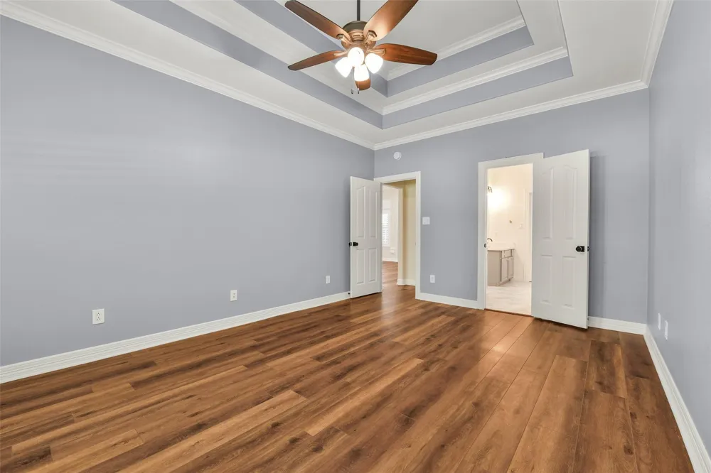 206 Clearview Avenue #B Friendswood, TX 77546