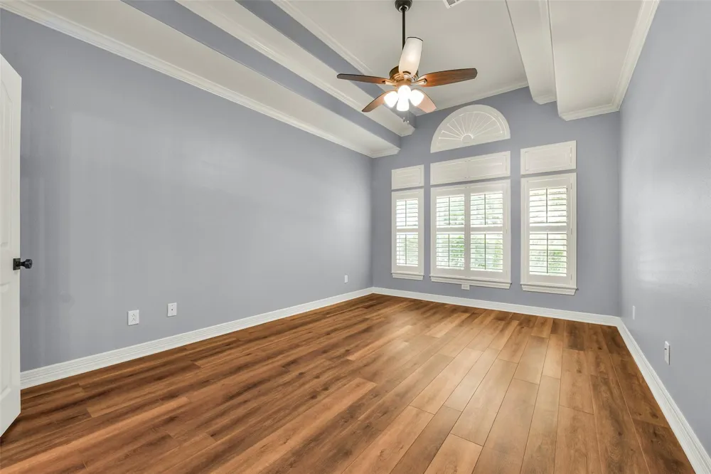 206 Clearview Avenue #B Friendswood, TX 77546