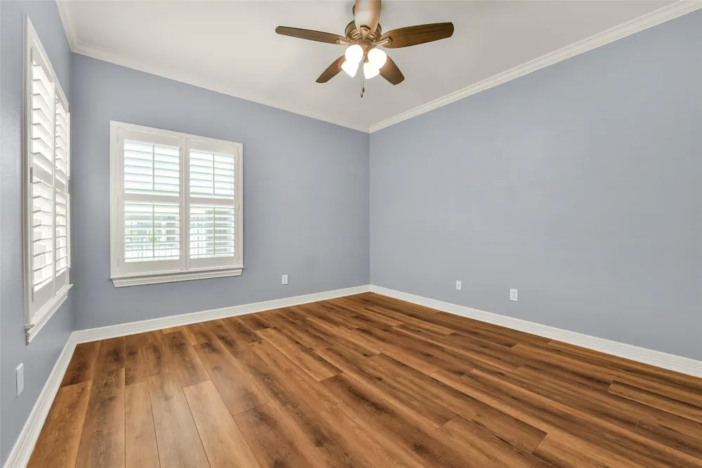 206 Clearview Avenue #B Friendswood, TX 77546