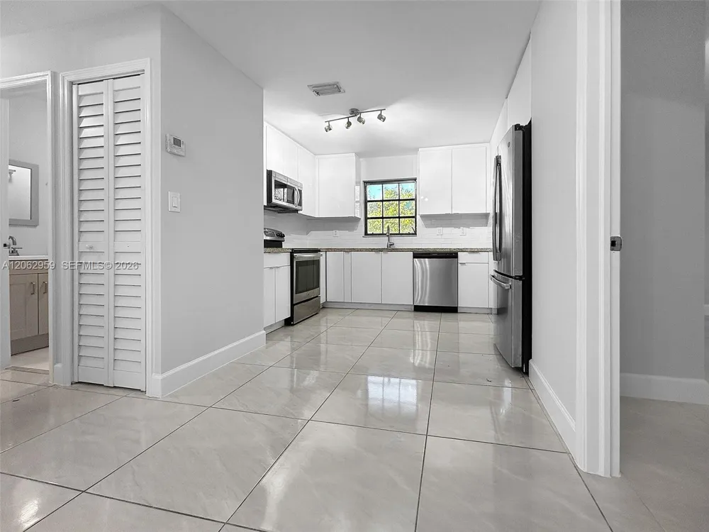 13925 SW 26th Ter Miami, FL 33175