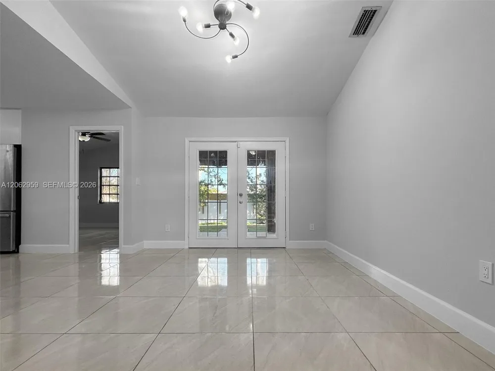 13925 SW 26th Ter Miami, FL 33175