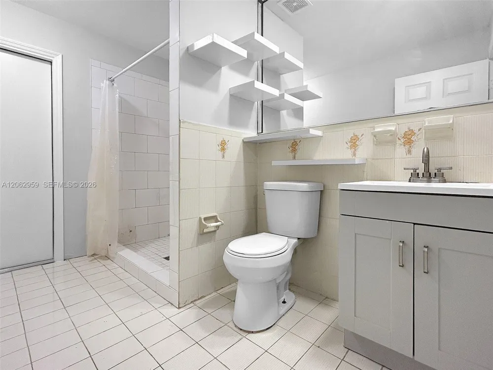 13925 SW 26th Ter Miami, FL 33175