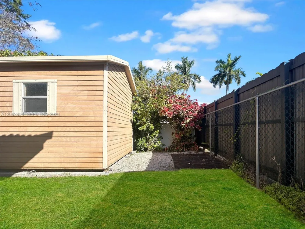 13925 SW 26th Ter Miami, FL 33175