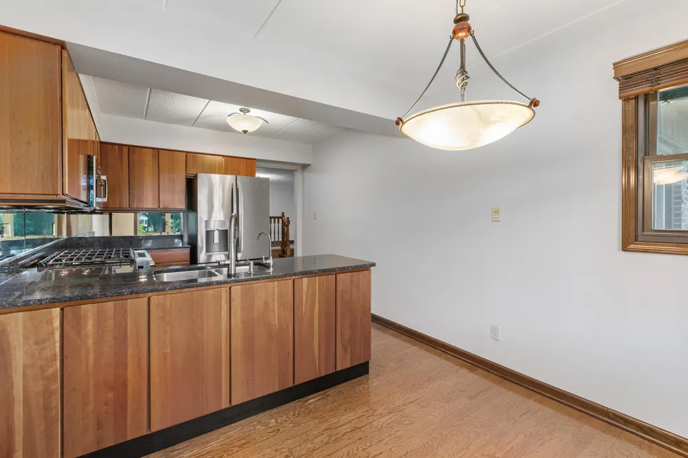 2511 E Lakeshore Drive #A1 Crown Point, IN 46307