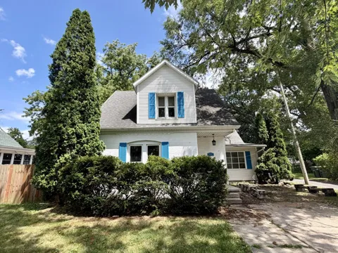 406 Locust Street