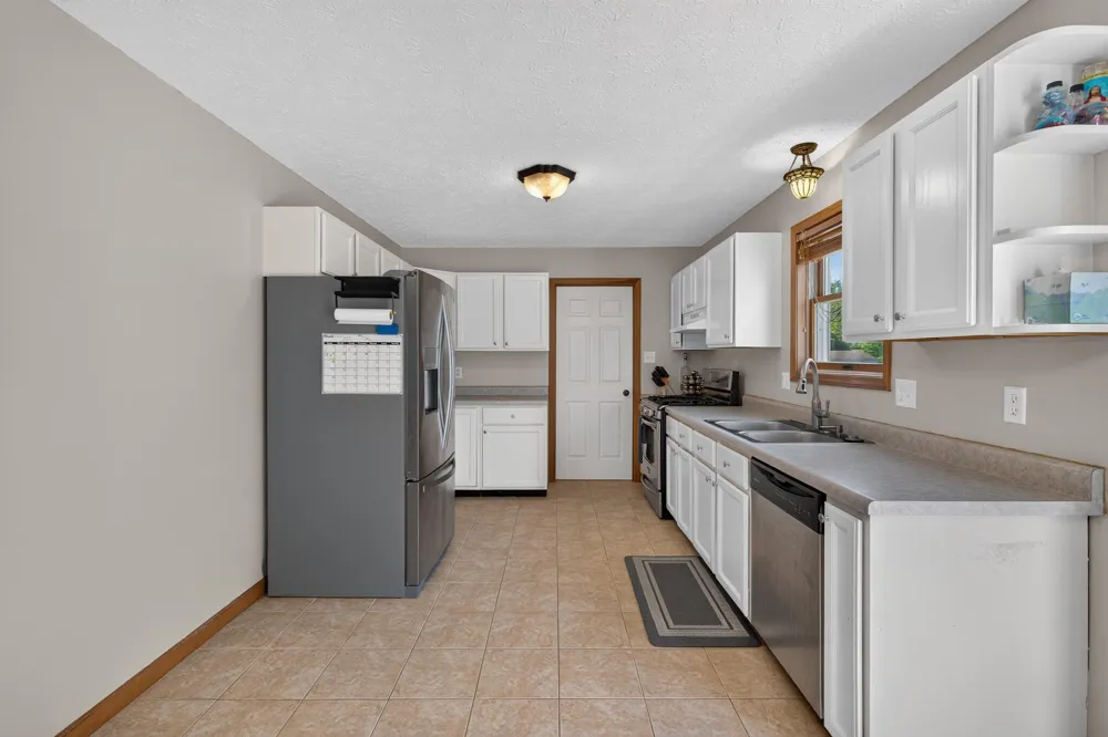 6635 Hawthorne Avenue Portage, IN 46368