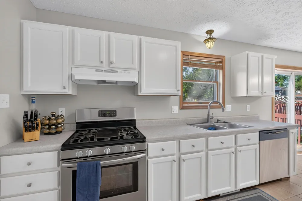 6635 Hawthorne Avenue Portage, IN 46368