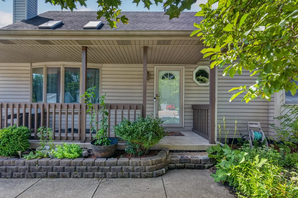 6635 Hawthorne Avenue Portage, IN 46368