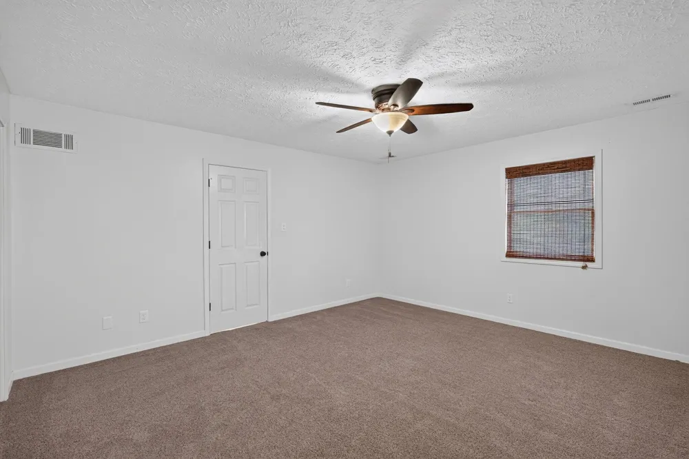 6635 Hawthorne Avenue Portage, IN 46368