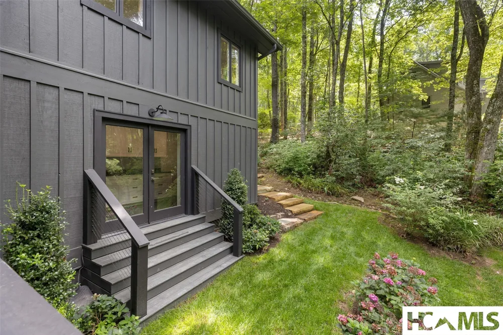 177 Forest Trail Highlands, NC 28741