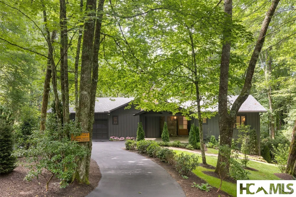 177 Forest Trail Highlands, NC 28741