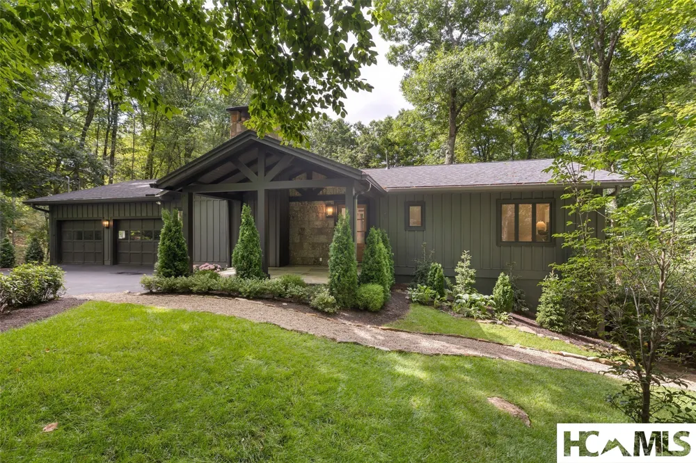 177 Forest Trail Highlands, NC 28741