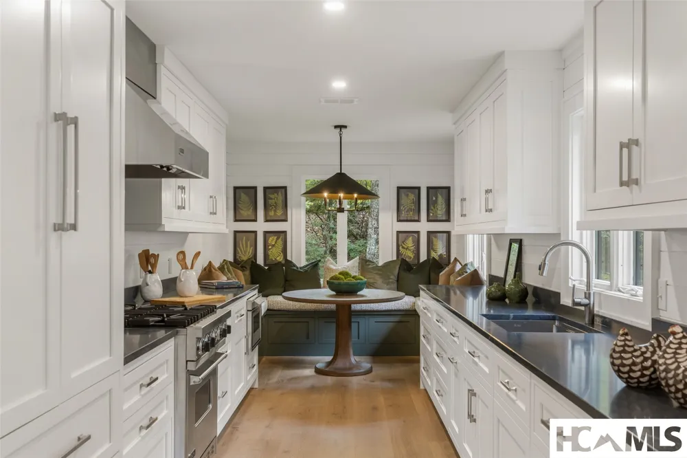 177 Forest Trail Highlands, NC 28741