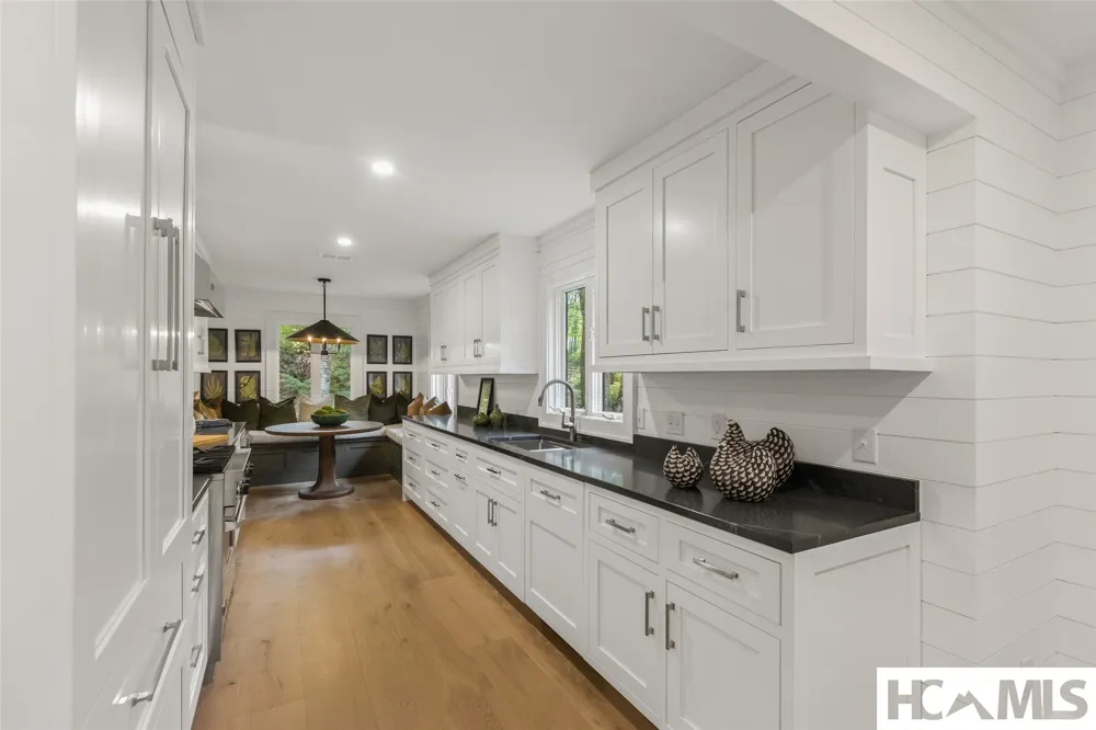 177 Forest Trail Highlands, NC 28741
