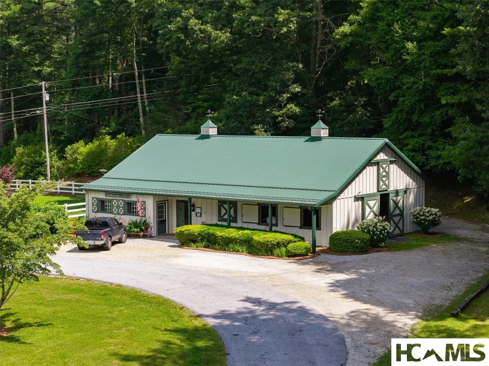 177 Forest Trail Highlands, NC 28741