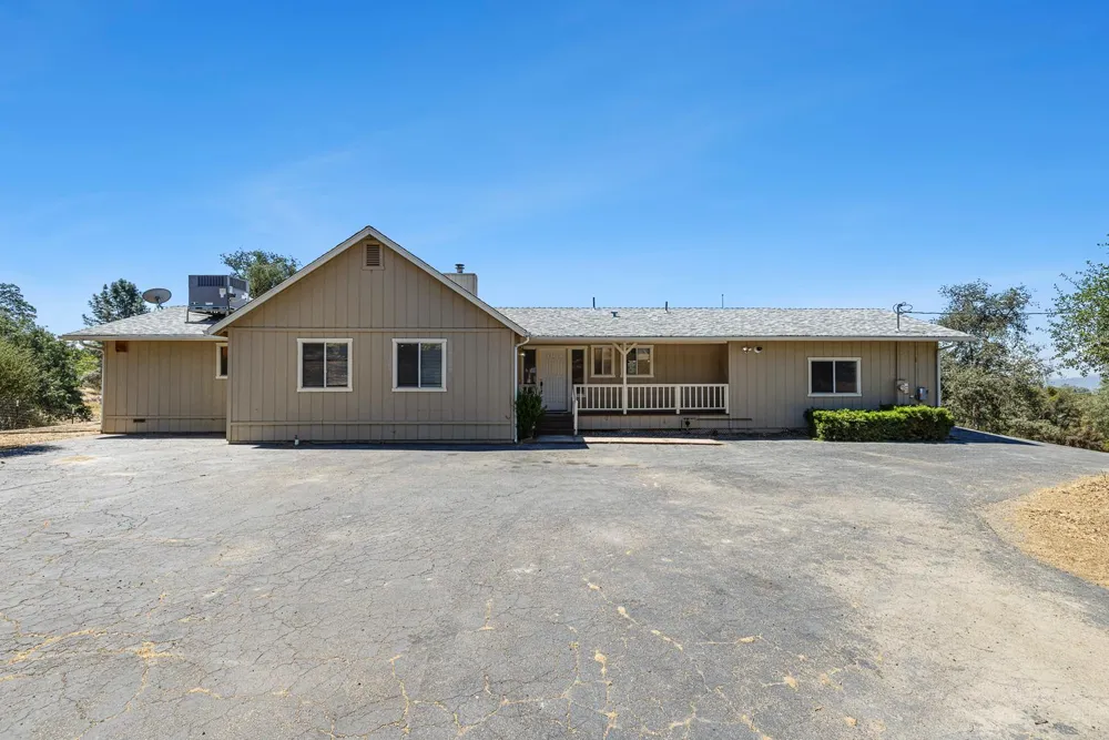 31911 Mountain Lane North Fork, CA 93643