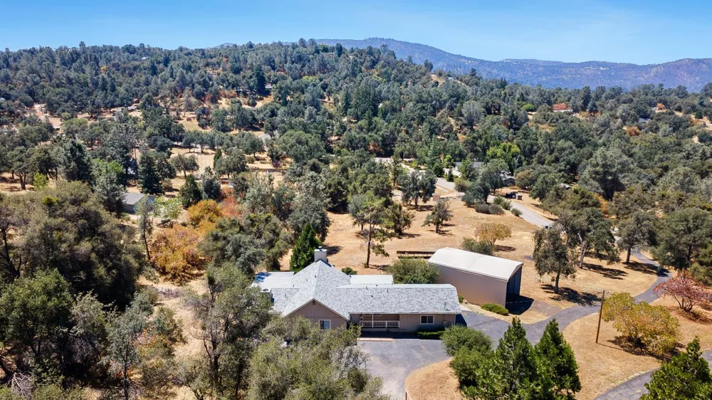 31911 Mountain Lane North Fork, CA 93643