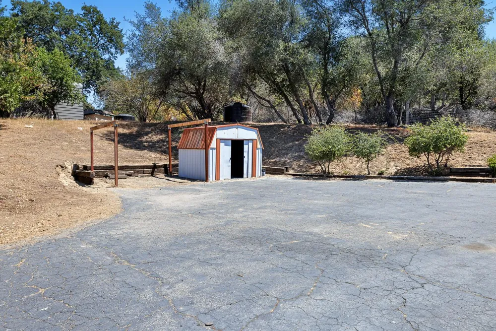 31911 Mountain Lane North Fork, CA 93643