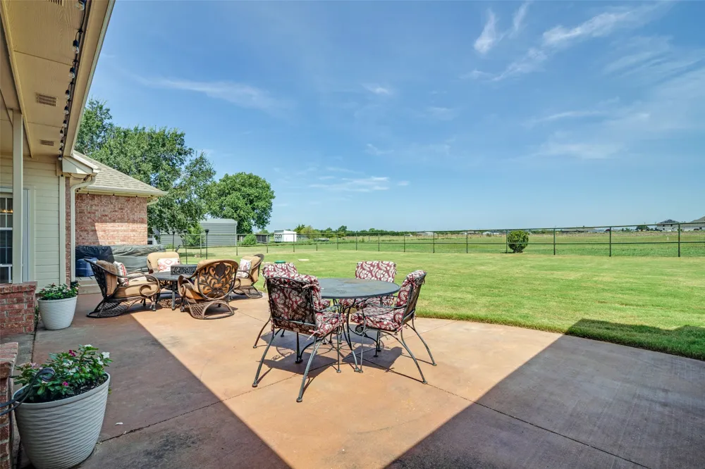 2614 County Road 596 Nevada, TX 75173