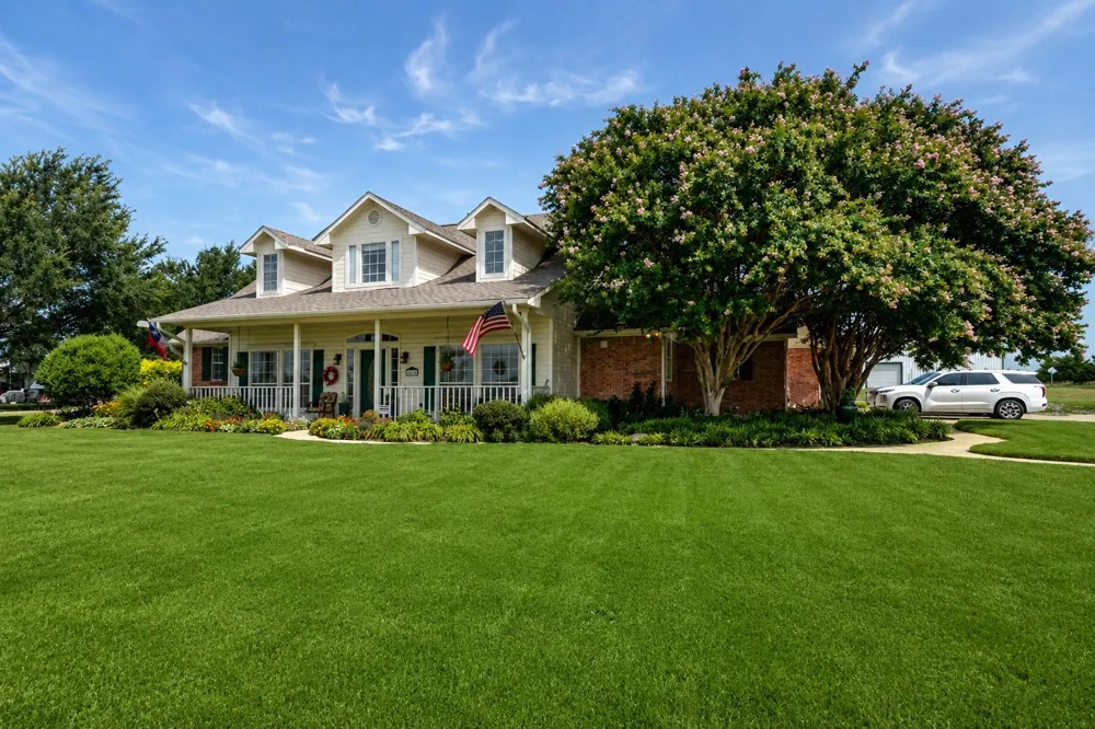 2614 County Road 596 Nevada, TX 75173