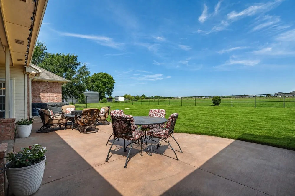 2614 County Road 596 Nevada, TX 75173