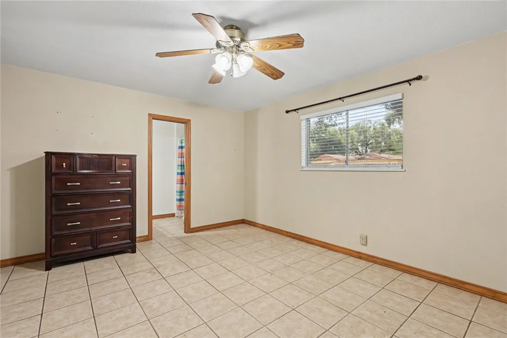 1104 Live Oak Alice, TX 78332