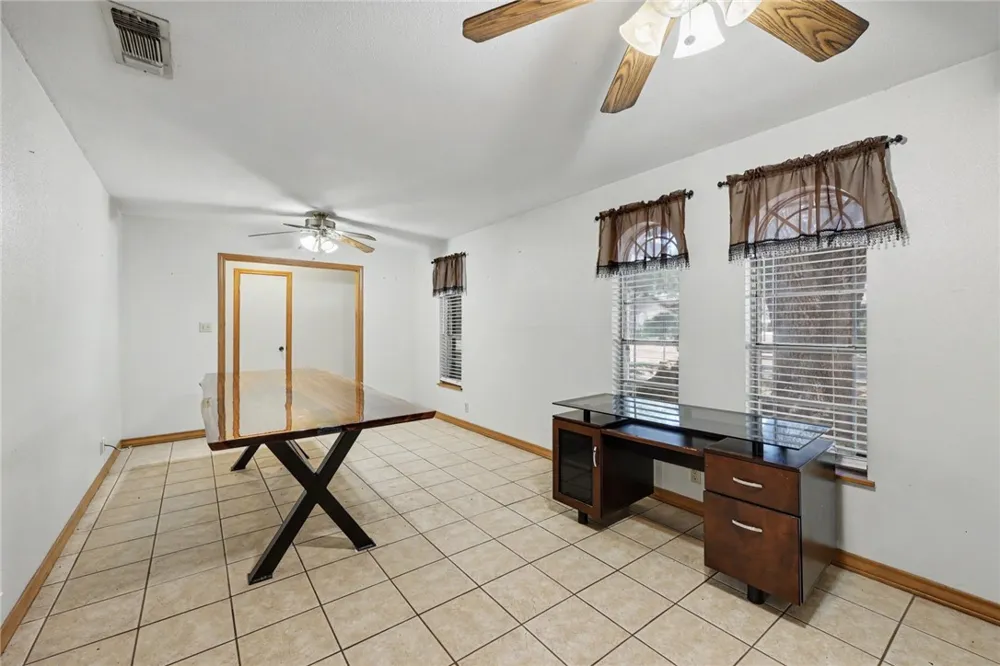 1104 Live Oak Alice, TX 78332