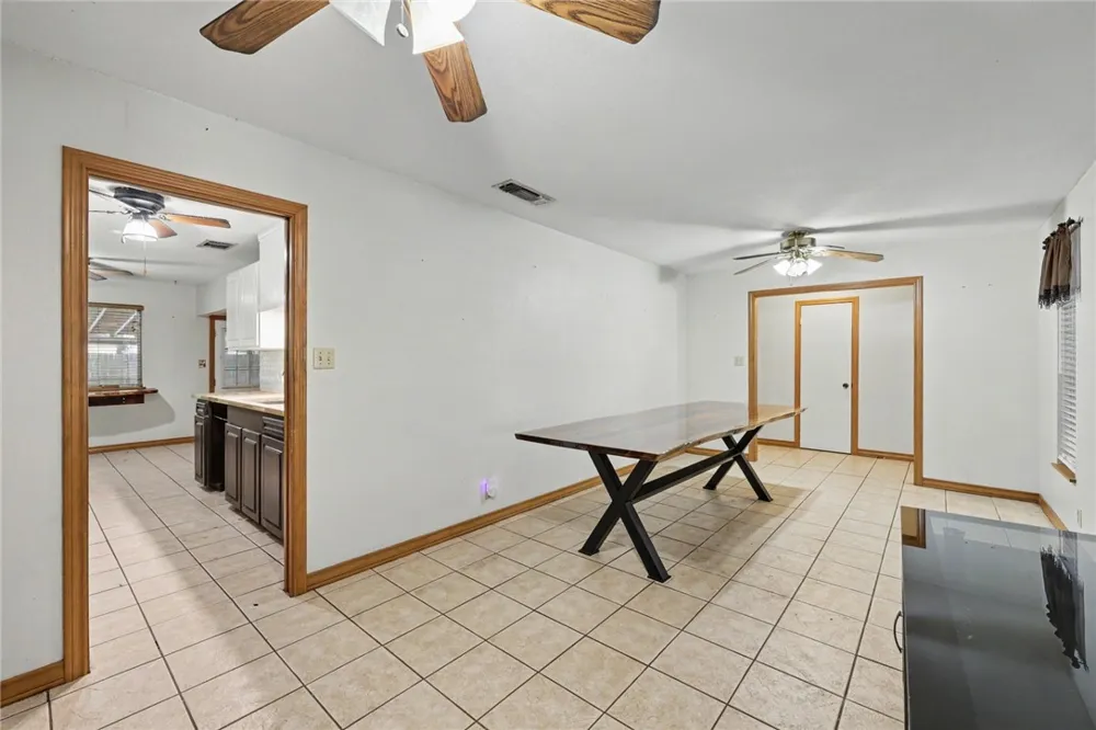1104 Live Oak Alice, TX 78332