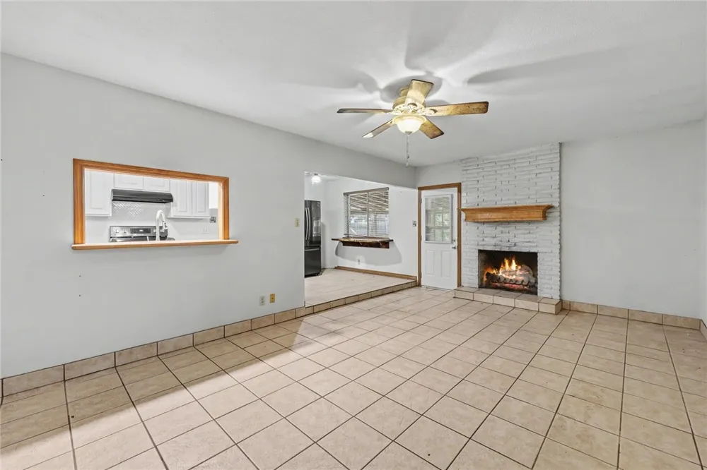 1104 Live Oak Alice, TX 78332