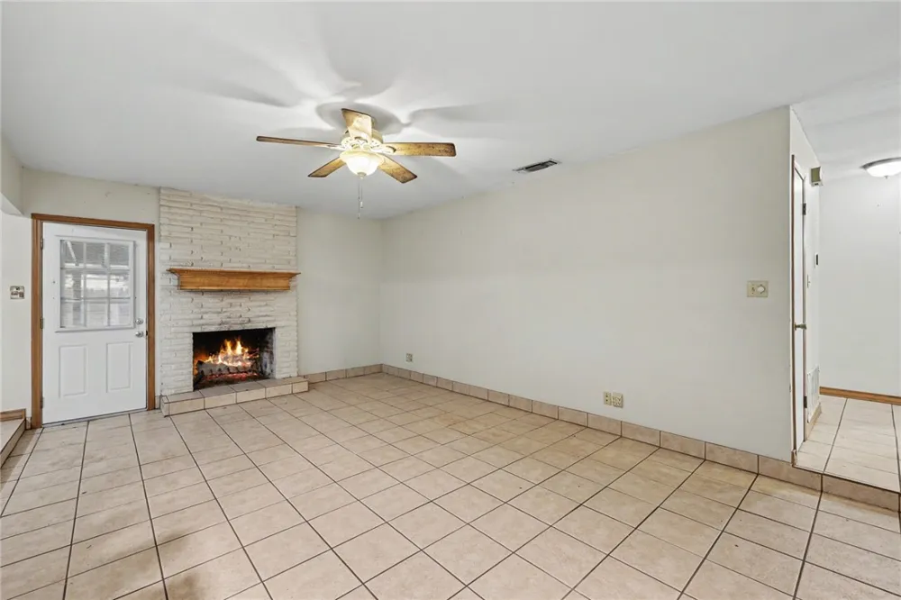 1104 Live Oak Alice, TX 78332