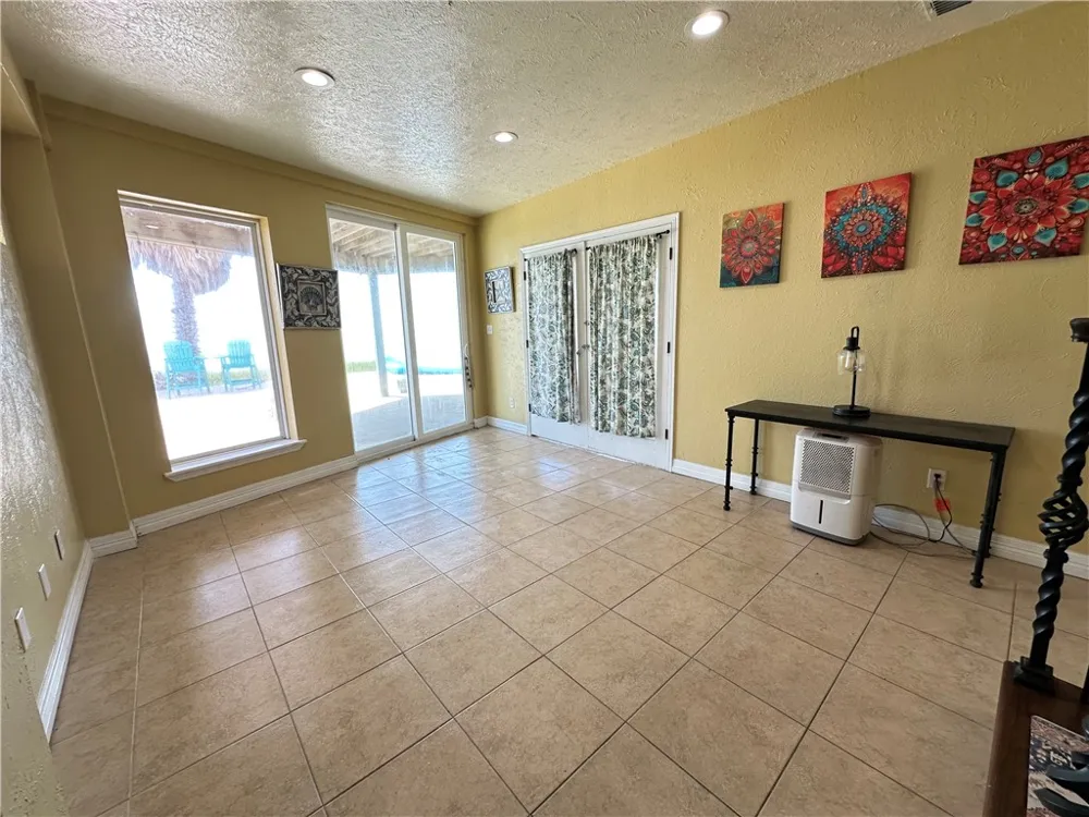 130 Causeway Street Portland, TX 78374