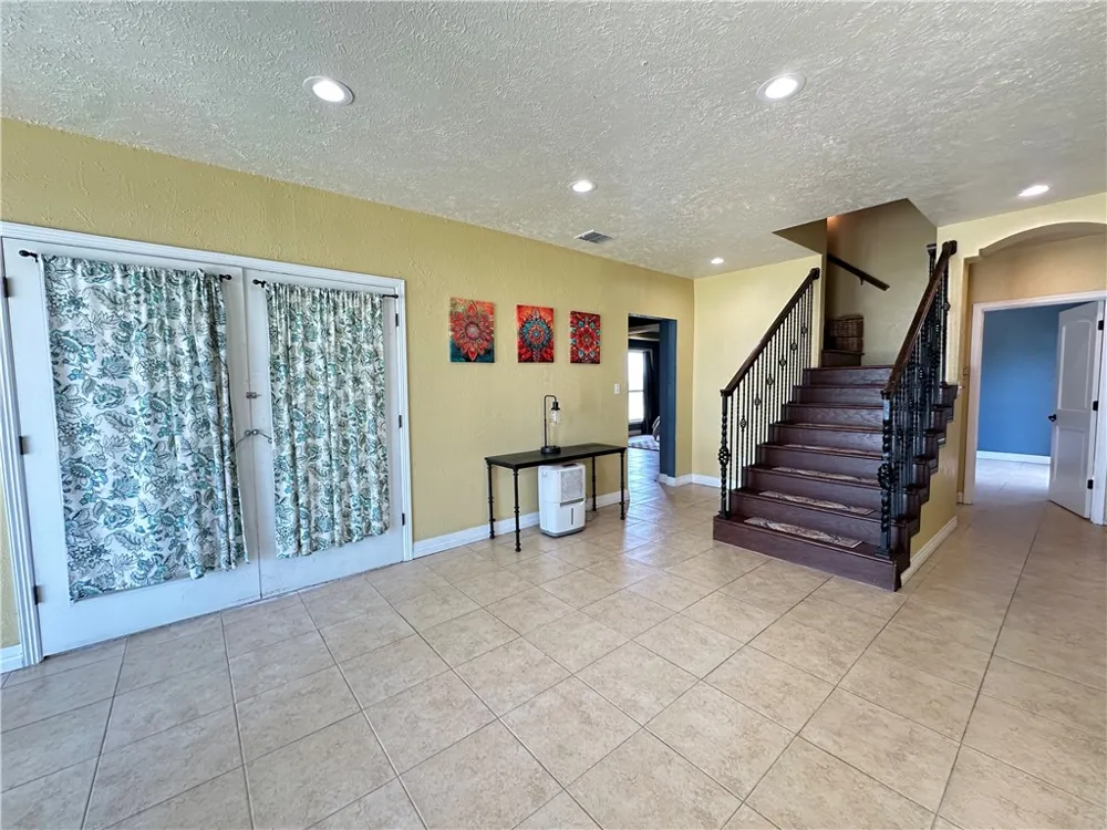 130 Causeway Street Portland, TX 78374