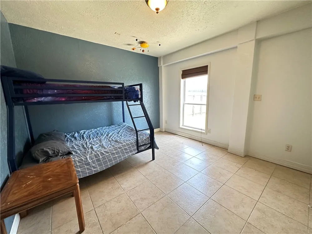 130 Causeway Street Portland, TX 78374