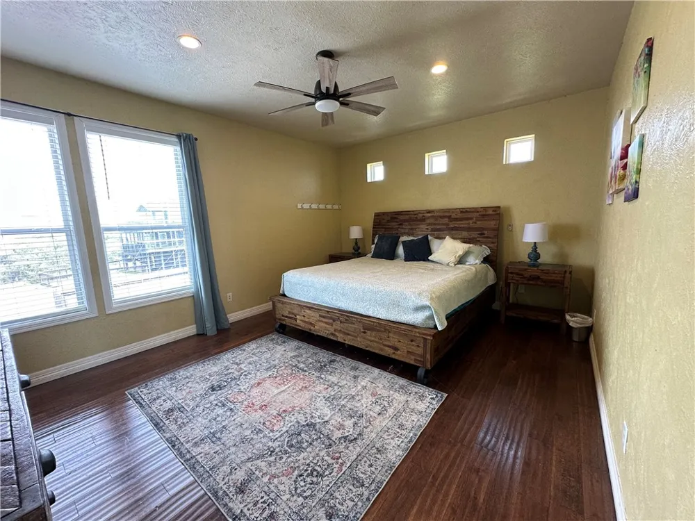 130 Causeway Street Portland, TX 78374