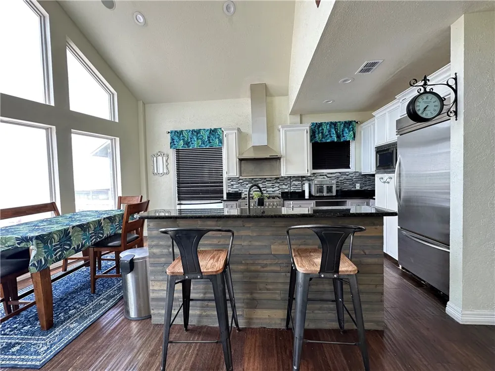 130 Causeway Street Portland, TX 78374