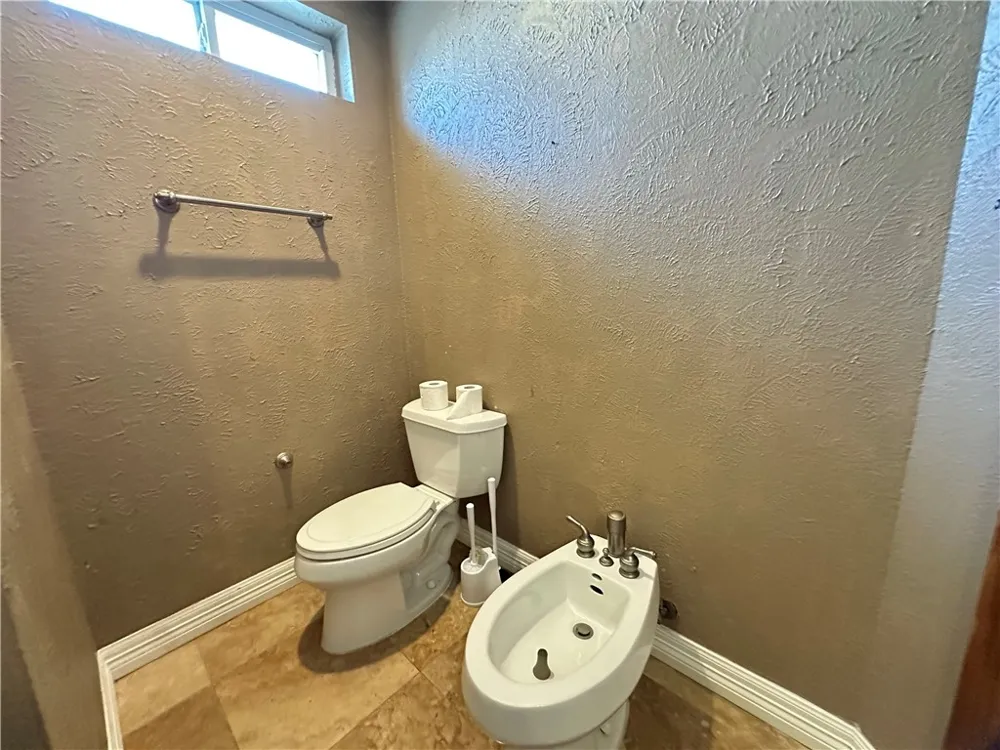 130 Causeway Street Portland, TX 78374