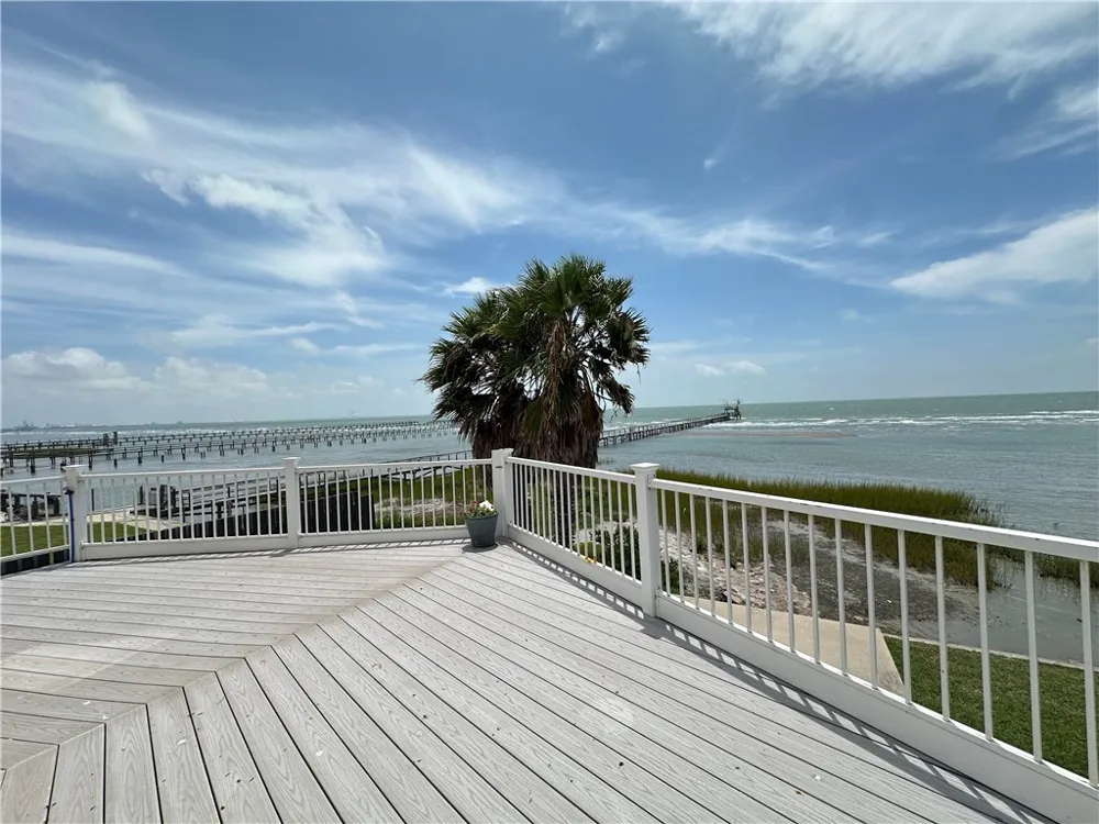130 Causeway Street Portland, TX 78374